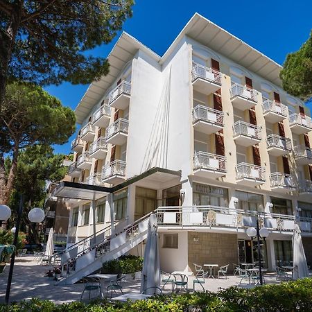 Hotel Happy Milano Marittima Esterno foto
