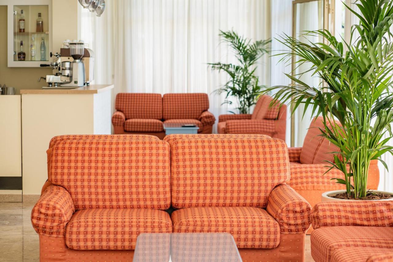 Hotel Happy Milano Marittima Esterno foto