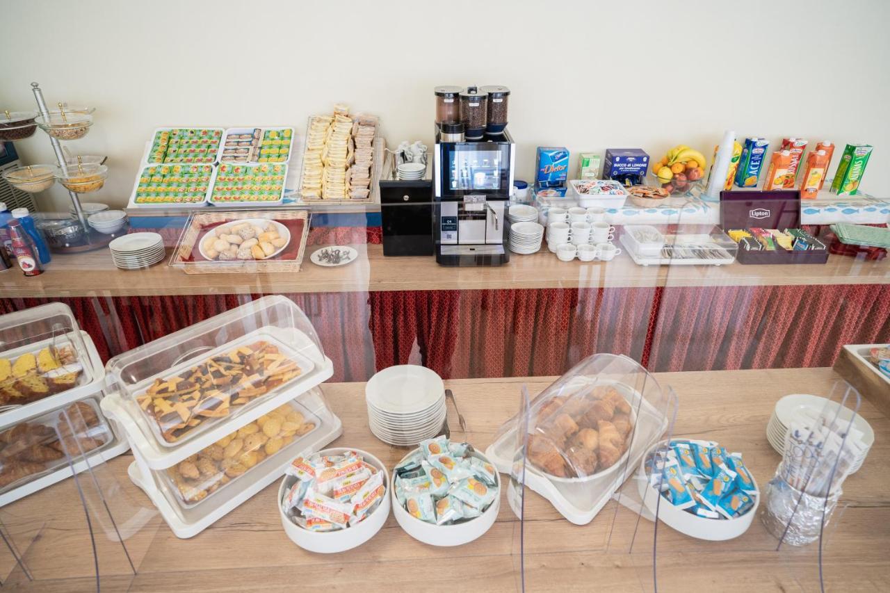 Hotel Happy Milano Marittima Esterno foto